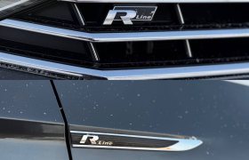 VW Passat R-LINE