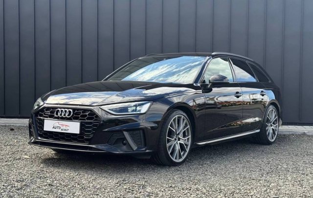 Audi A4 40 TDI Quattro S-LINE